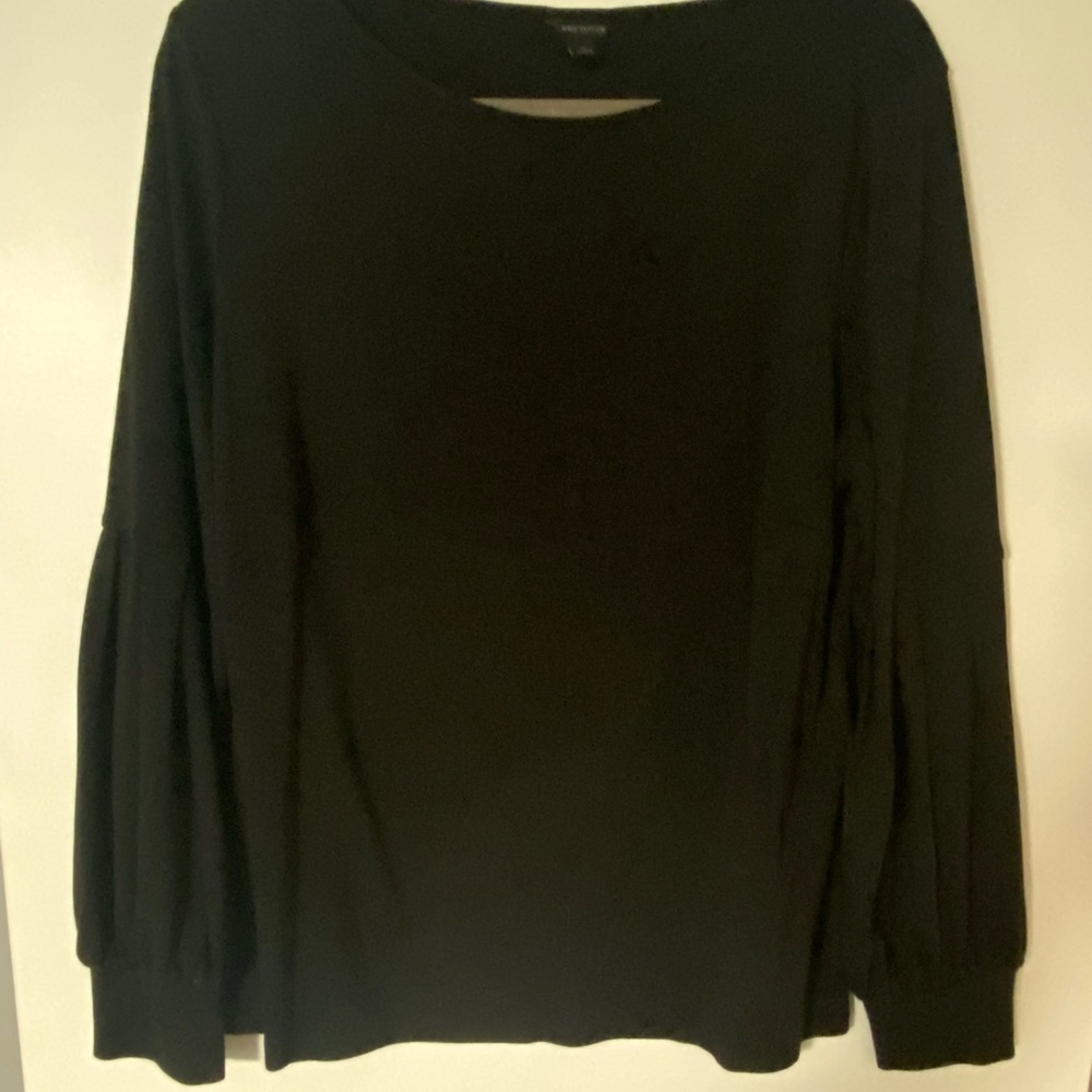 Black Puffy Long Sleeve Top